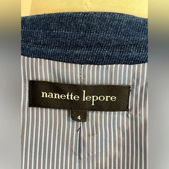 Vogue Says: Buy a New Lady Jacket! - Picture 8 of 10